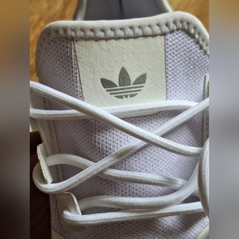 adidas Women's NMD R1 Primeblue Triple White Skate Shoes/Sneakers Size 9 US - Picture 16 of 16